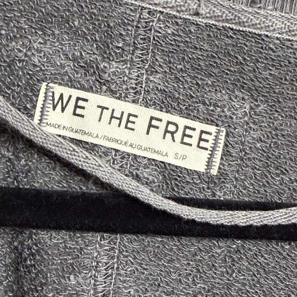Free People Venice V-neck Graphic Sweatshirt in Washed Black Combo - Picture 5 of 6